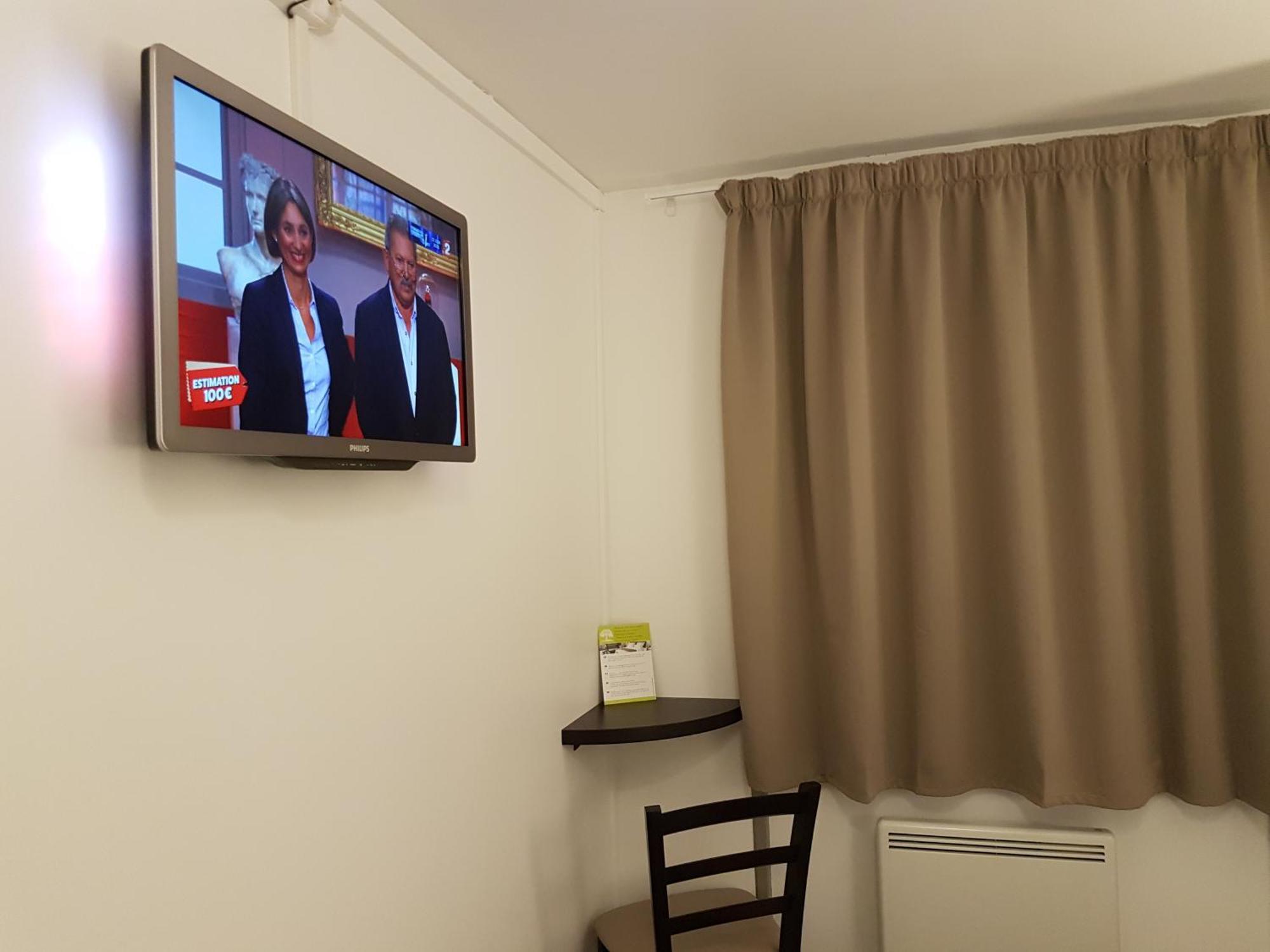Nevers Hotel Екстер'єр фото