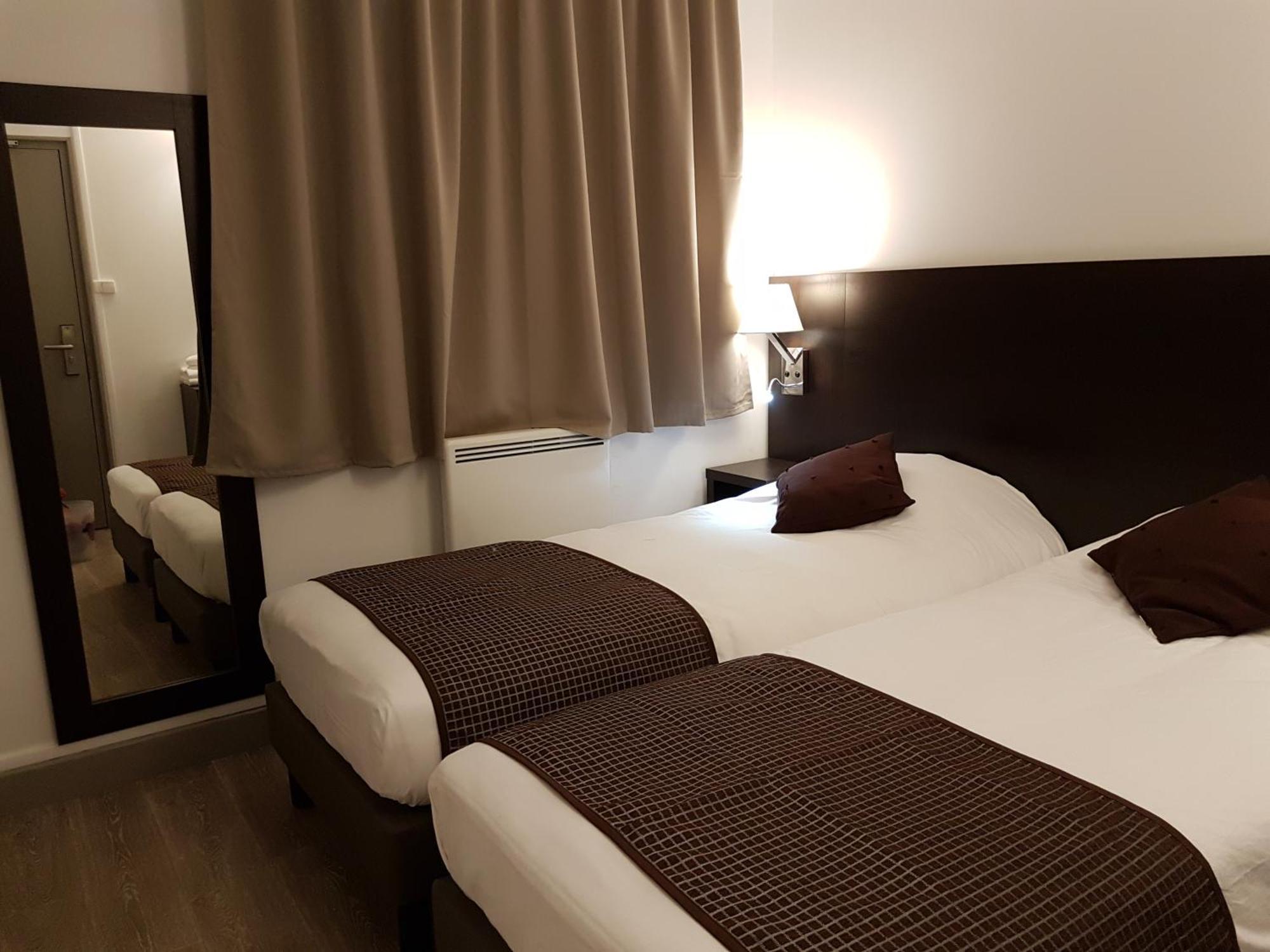 Nevers Hotel Екстер'єр фото